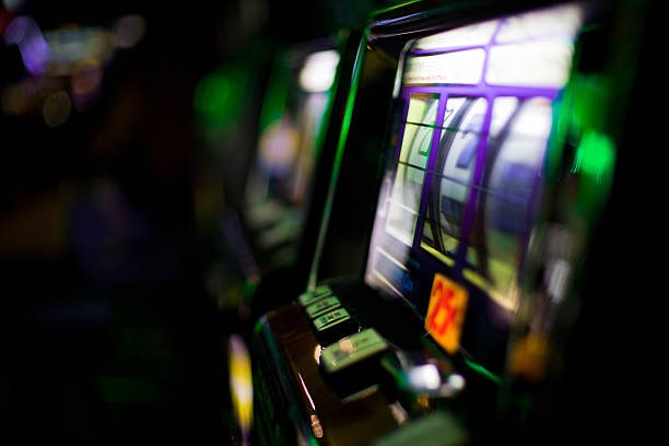 Dadu online dice interface on one-hundred-twenty platform